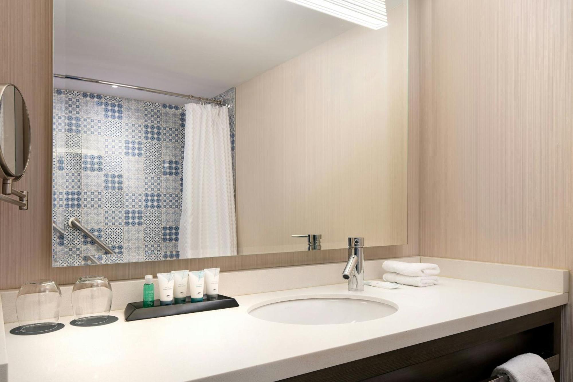 The Westin Cleveland Downtown Hotel Bagian luar foto
